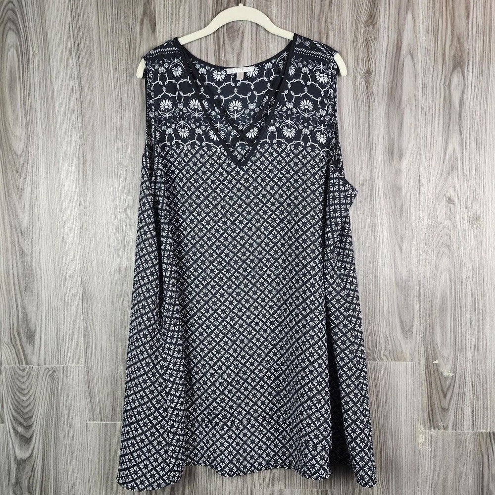 Spense Woman Geometric Sleeveless Tunic Blouse Black White Floral V-Neck 2X